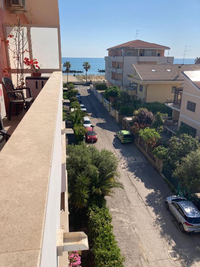 Teresa Al Mare Apartment มอนเตซิลวาโน ภายนอก รูปภาพ